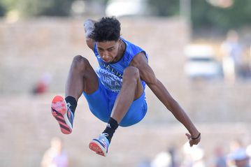 Video: 18-year-old Mattia Furlani soars to a record-breaking 8.44m in Savona