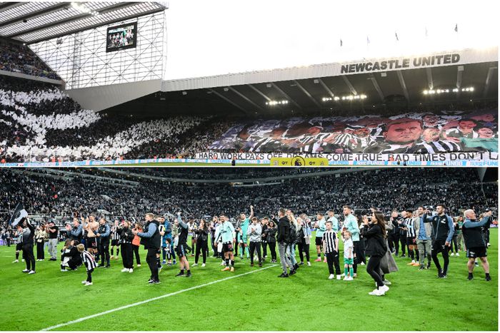 Newcastle United celebrate a special night.