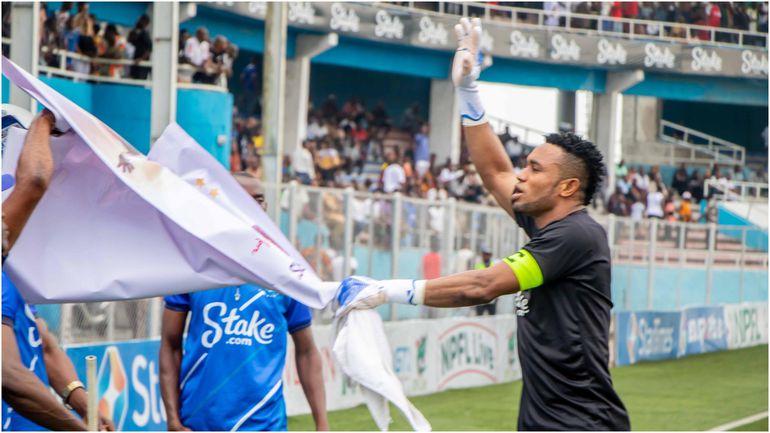 Super Eagles goalkeeper Olorunleke Ojo during his farewell at Enyimba.