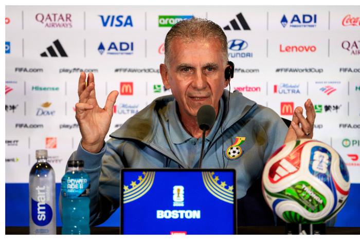 Ghana manager furious with penalty decision