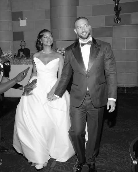 Taylor Rooks is MARRIED! Beautiful sports journalist breaks internet ...
