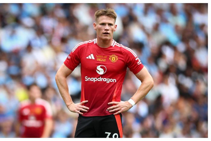 Manchester United reject Napoli bid