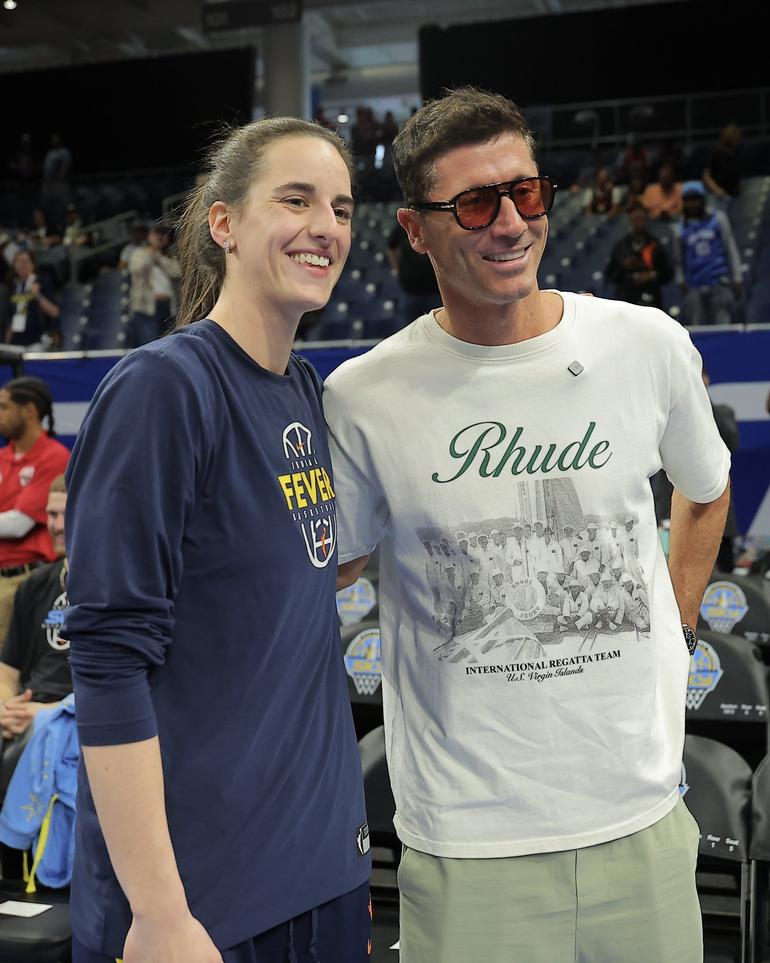 Lewandowski and Caitlin link up || X