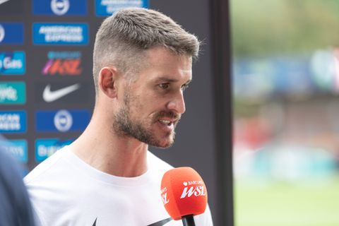 Brighton & Hove Albion head coach Dario Vidosic || Imago