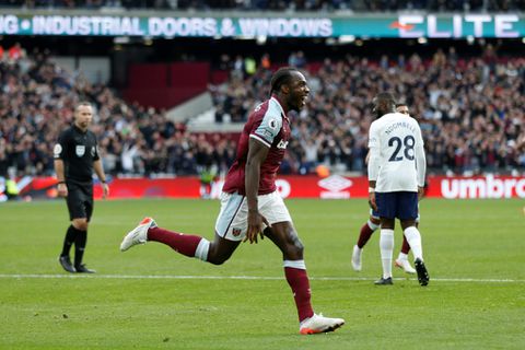 West Ham rock Spurs as Man Utd prepare for Liverpool clash