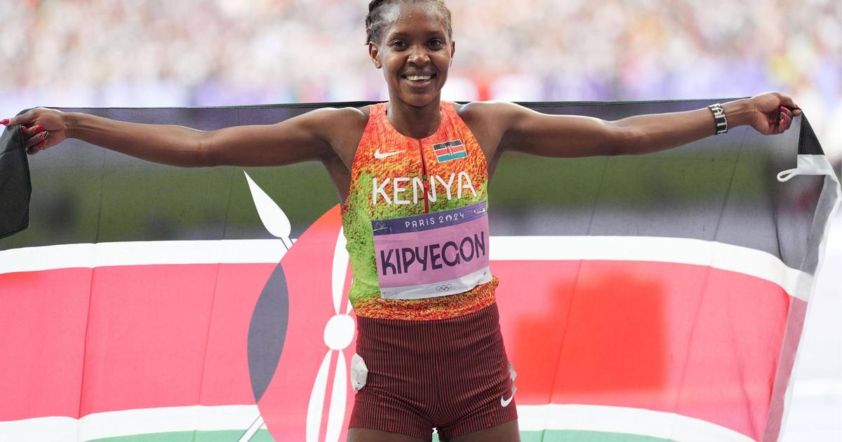 Smiling assassin Faith Kipyegon reacts to 2024 World Athletics awards ...