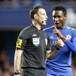 Referee Mark Clattenburg and John Obi Mikel | Imago