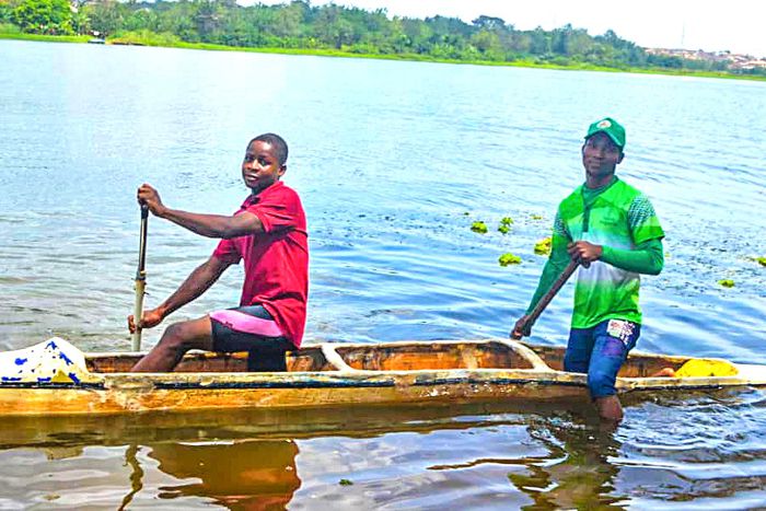 Oyo state commissioner pays working visit to canoeing sports training centre