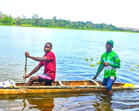 Oyo state commissioner pays working visit to canoeing sports training centre