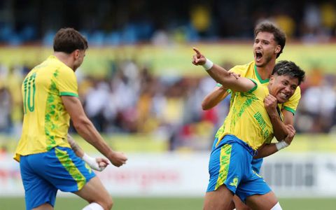 Saint Eloi Lupopo Coach Places Mamelodi Sundowns Ahead of Orlando Pirates in Striking Assessment