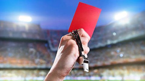 Referee under fire as smartphone officiating rocks Algerian football