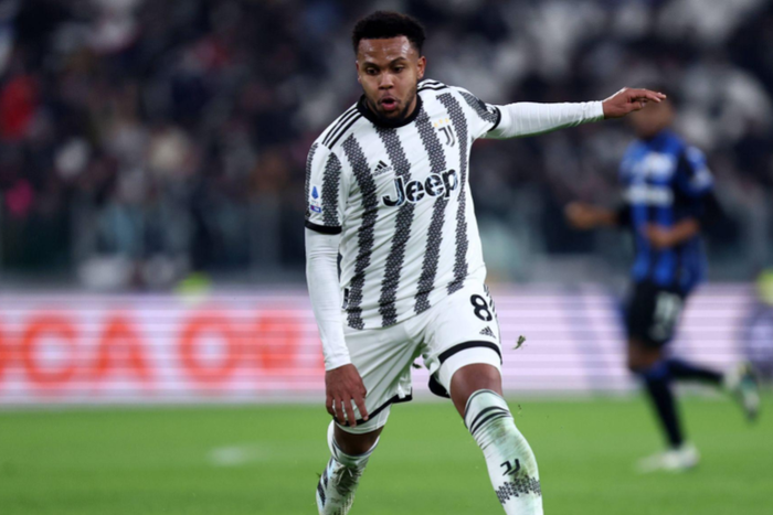 Leeds make opening bid for McKennie