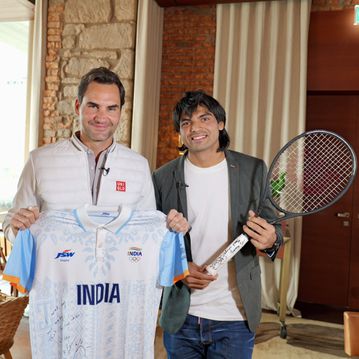 Legends connect: Olympic champion Neeraj Chopra meets tennis great Roger Federer as they exchange gifts