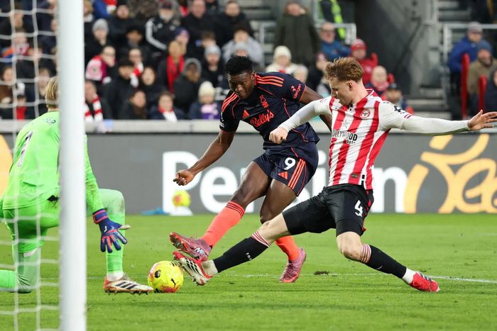 Big Taiwo is back: Awoniyi ends 384-day goal drought with solo stunner as Super Eagles stars inspire Forest win