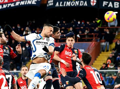 Inter draw at Genoa to let Milan off hook