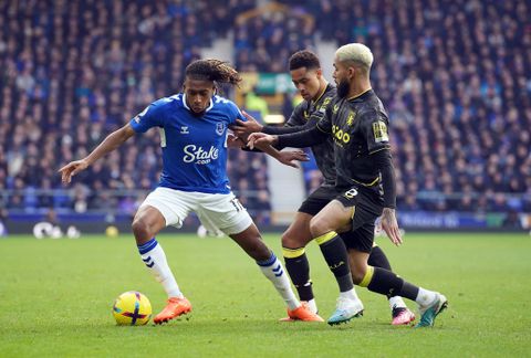Alex Iwobi taken off as Everton suffer defeat against Aston Villa