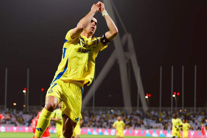 In Saudi Arabia, Cristiano Ronaldo reaches 925 goals with a brace for Al Nassr in a 2-0 win against Odion Ighalo's Al Wehda.