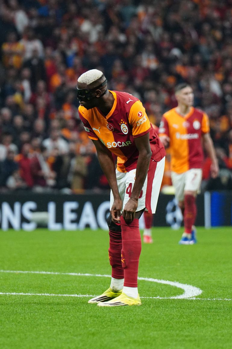 Victor Osimhen in action against Juventus in the first leg.