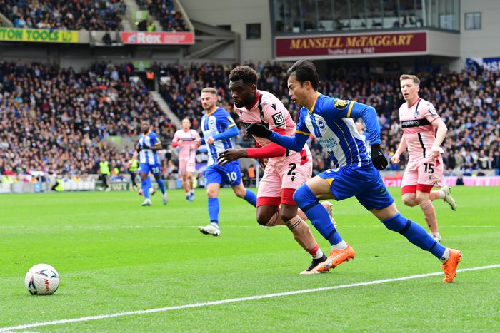 Former Aston Villa striker advices Brighton winger Mitoma not to join Arsenal