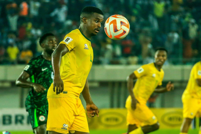Teboho Mokoena of South Africa during the 2026 FIFA World Cup, WM, Weltmeisterschaft, Fussball Qualifier match between Nigeria and South Africa at Goodswill Akpabio International Stadium on June 7, 2024 in Uyo, Nigeria. Photo by Oty Silas