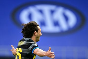 Darmian pushes Inter to brink of Serie A title with 'nine point' win