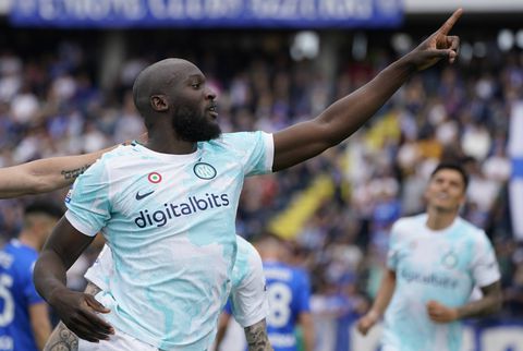 Lukaku throws shades at Chelsea, praises Inter