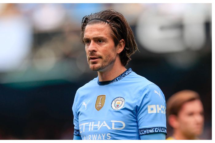 Giggs claims £100m Man City star joined the wrong club