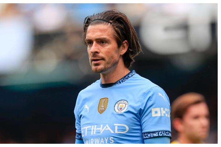 Giggs claims £100m Man City star joined the wrong club