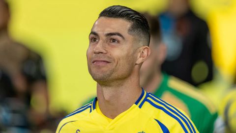 Let's win together! Cristiano Ronaldo tells Chelsea star to join him in Saudi Arabia