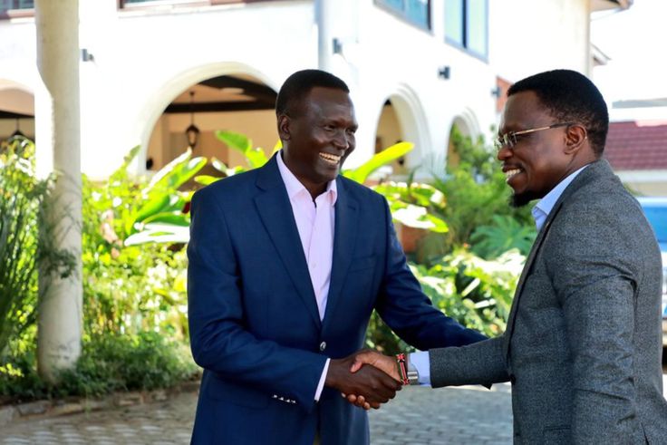 NOC-K president Paul Tergat and Sports CS Ababu Namwamba