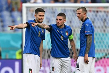 'Little owl' Verratti gives new impetus to high-flying Italy