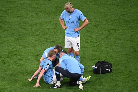 Kelvin De Bruyne injured against Inter Milan in the Champions League final