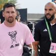 WATCH: Lionel Messi’s personal bodyguard, a former Navy Seal, who follows him everywhere