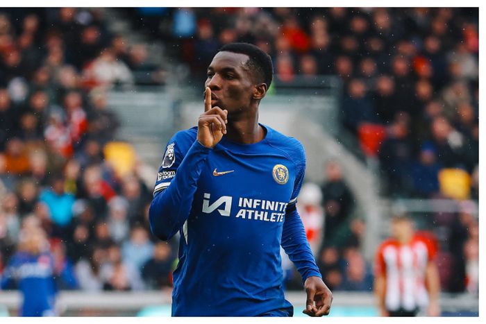 Jackson tells Mikel Obi to 'shut up'