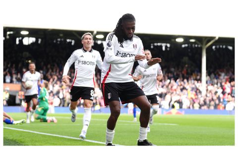 ‘He is different’ - Man United legend praises Alex Iwobi’s performance against Leicester