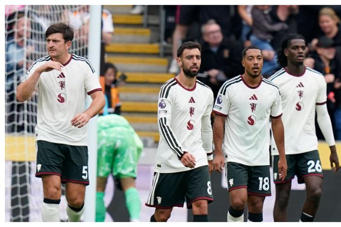 Scholes slams Fernandes