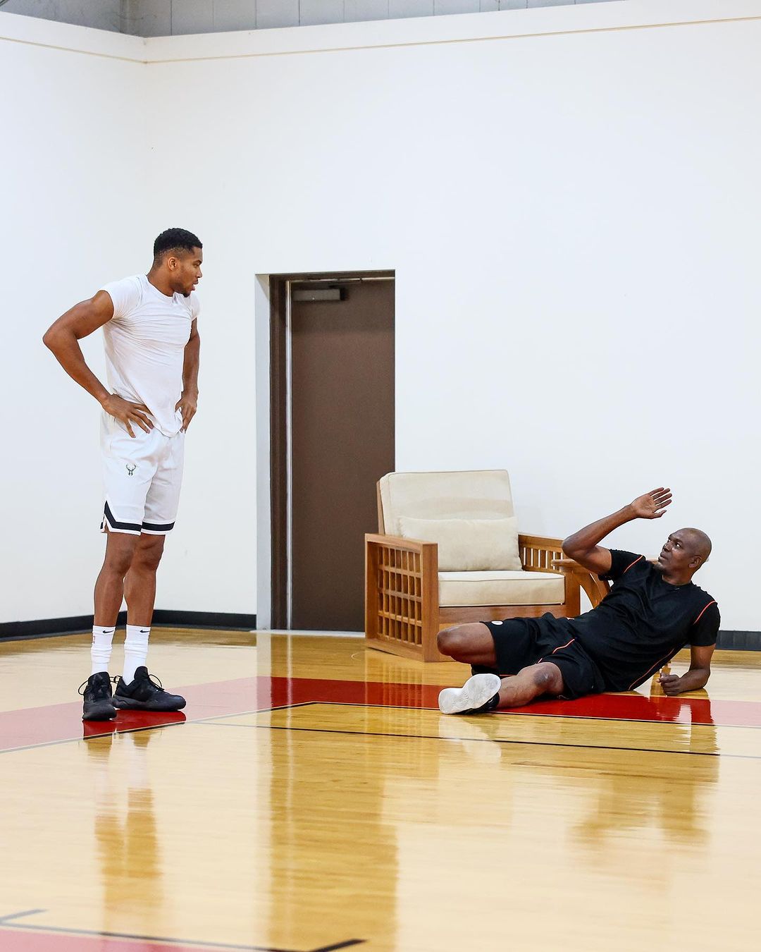Giannis Antetokounmpo took to his official social media platforms to show off pictures of his workout with Hakeem Olajuwon. Instagram/Giannis Antetokounmpo