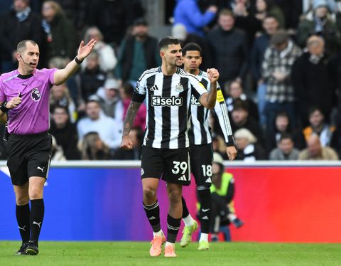 Guimaraes wins it for Newcastle || Imago