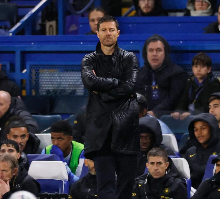 Chelsea boss Xabi Alonso stunned at Stamford Bridge.