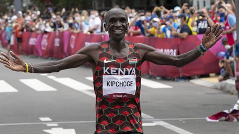 Jingle bells sound off as Eliud Kipchoge inspires Kenya’s Christmas spirit