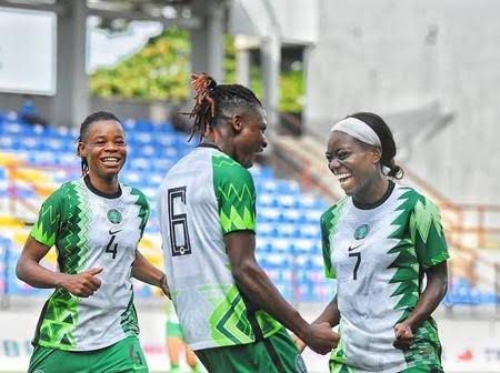 Nigeria striker Vivian Ikechukwu joins Besiktas