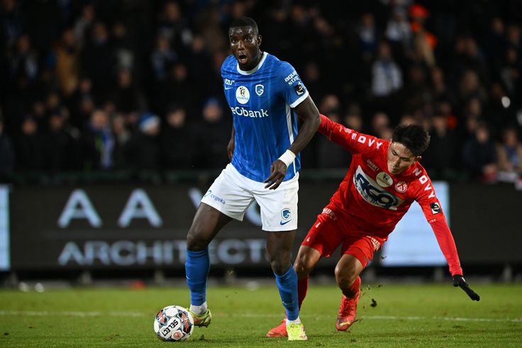 ‘Not a smart striker’-  Kortrijk defender Watanabe criticises Onuachu’s game