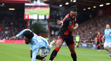 Fans in awe as Ghanaian star recreates legendary WWE move against Ola Aina's Nottingham Forest