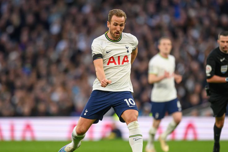 Harry Kane in action for Tottenham