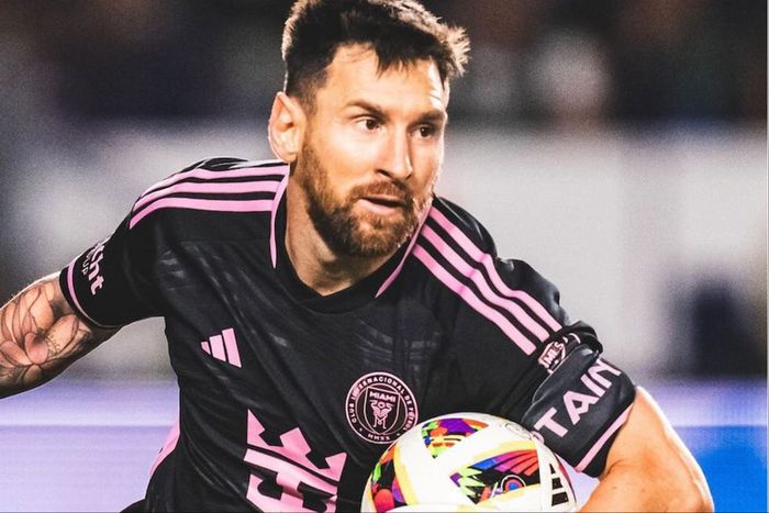 Watch Messi's last-minute goal save Inter Miami from defeat against the LA Galaxy.