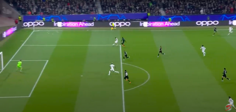 Champions League - Frankfurt vs Napoli