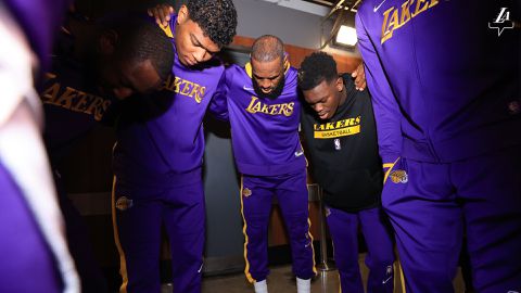 LeBron James returns as Lakers lose to Bulls