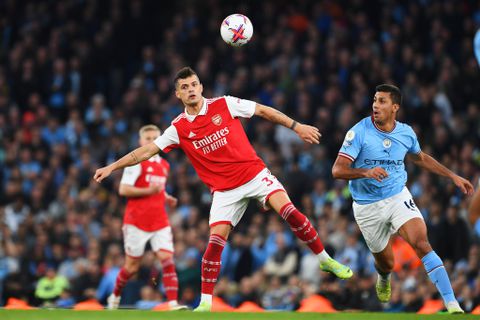 Arsenal's dismal collapse almost complete after defeat at Man City