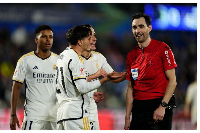 Referee makes statement following accusation