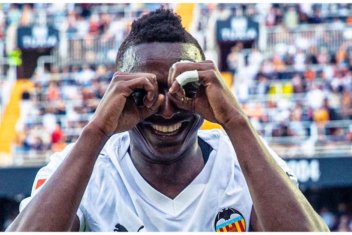 Nigeria Super Eagles star Umar Sadiq drags Valencia out of trouble again